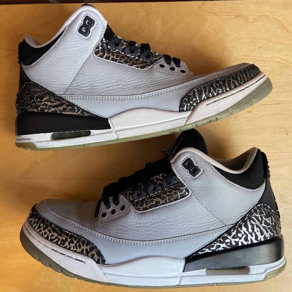 Jordan 3 Wolf Grey - Picture 2 of 9